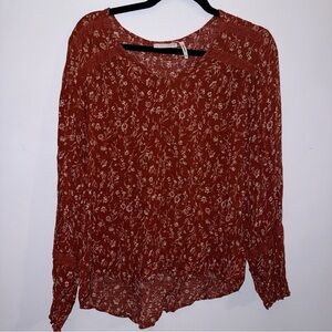 LUQ Blouse women’s size XL rust and cream floral print long sleeve